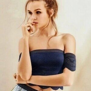 Nwt Victorias Secret Blue Ink Blot Crochet Lace Off Shoulder Bra Bralette S